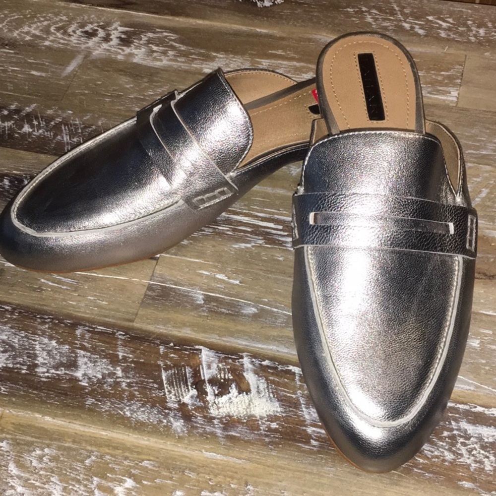 Tahari Mules